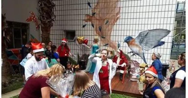 Crianças em tratamento no Hospital Cajuru recebem visitas ilustres.