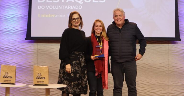 Poder do voluntariado vai do riso ao cuidado